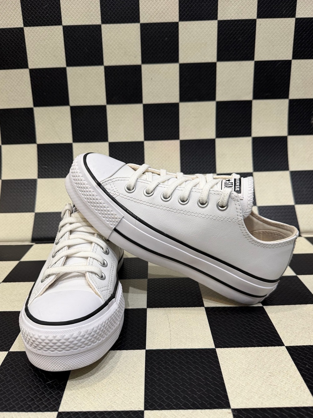 Chuck Taylor All Star Lift Platform white Leather